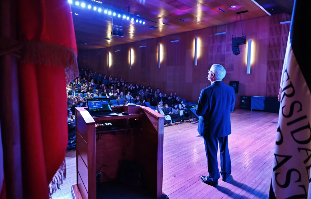 Dr. Paul Abbott