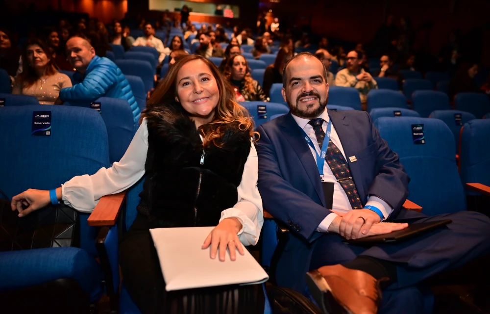 Dra. Alejandra Salinas y Dr. Nicolás Ferraro