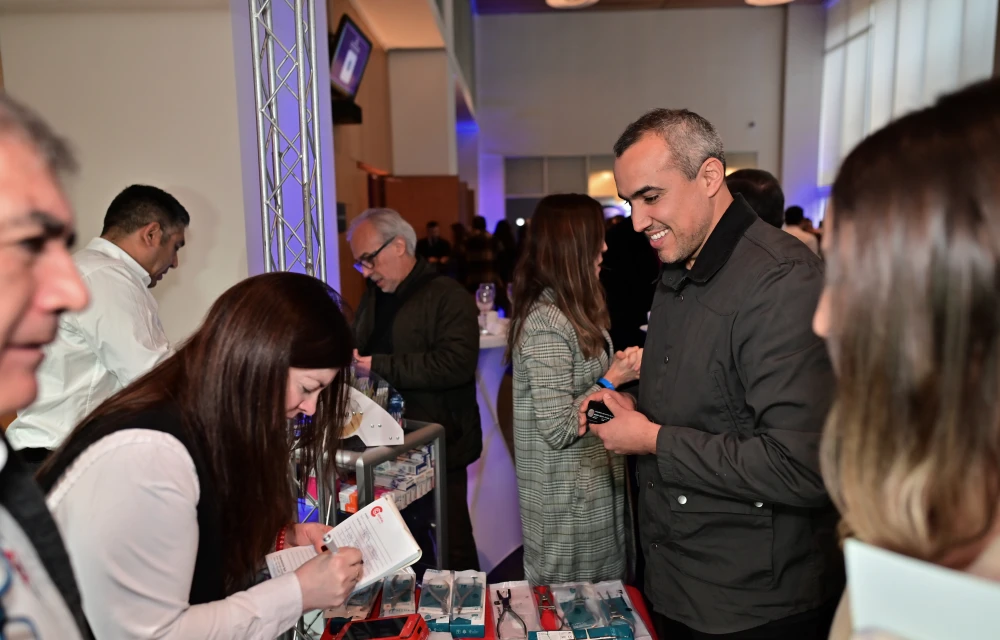 Feria Comercial - CC Dental